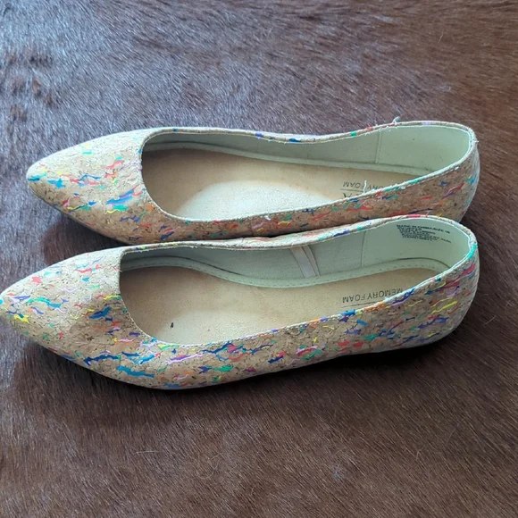 Serra Women's Colorful Cork Flats - Picture 3 of 4